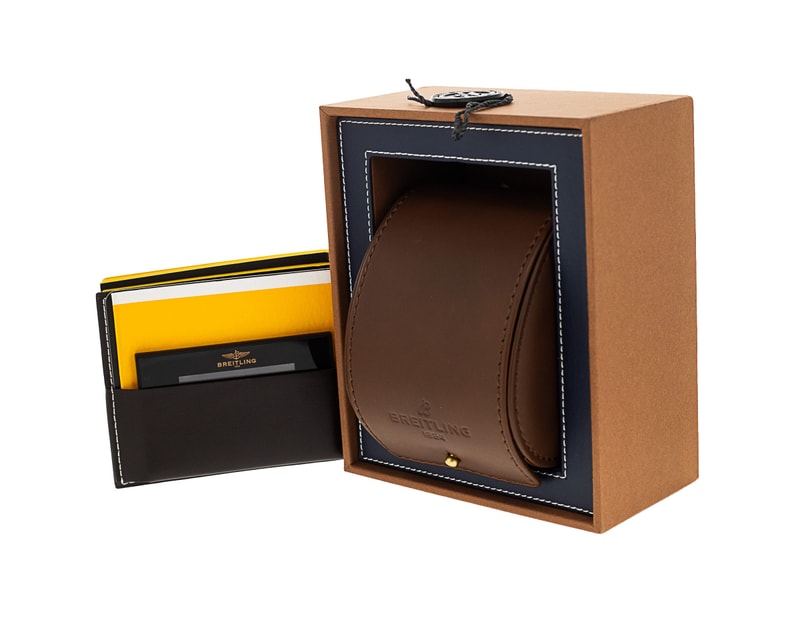 Breitling Navitimer 01 AB0127 Image 5